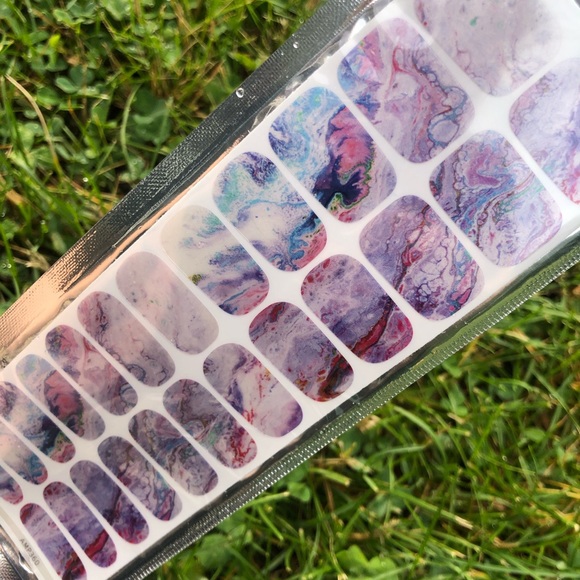 De’s Nails Other - De’s Nails - nail stickers - olivia 24